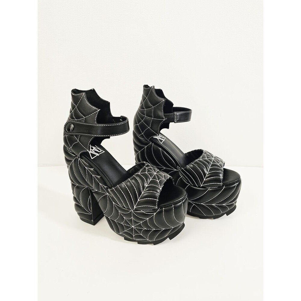 YRU Ophelia Size 6 Black White Spider Web Platform Heels Goth Halloween